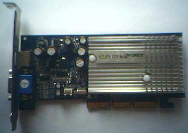 nVidia GeForce FX 5200 128 Mb [64 bit noname]